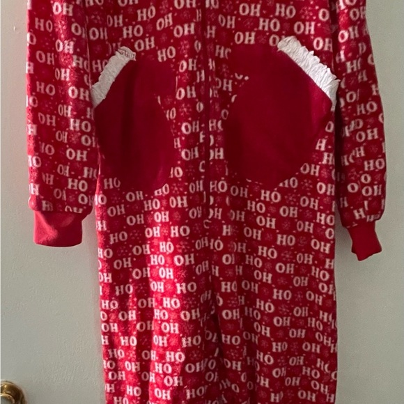 Festive Red 'Ho Ho Ho' Hooded Onesie/Jumpsuit Size Medium - Picture 4 of 7